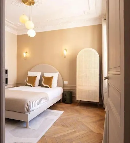 Paisible Appartement A Deux Pas De Paris